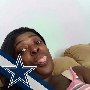 Meet your Posher, Monique